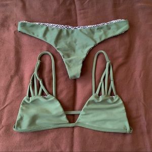 Acacia Santorini top and Ho’okipa bottom in Palm